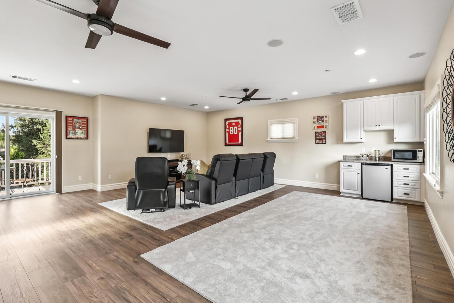 Detail Gallery Image 43 of 72 For 4900 Saint Augustine Dr, Elk Grove,  CA 95758 - 4 Beds | 4 Baths
