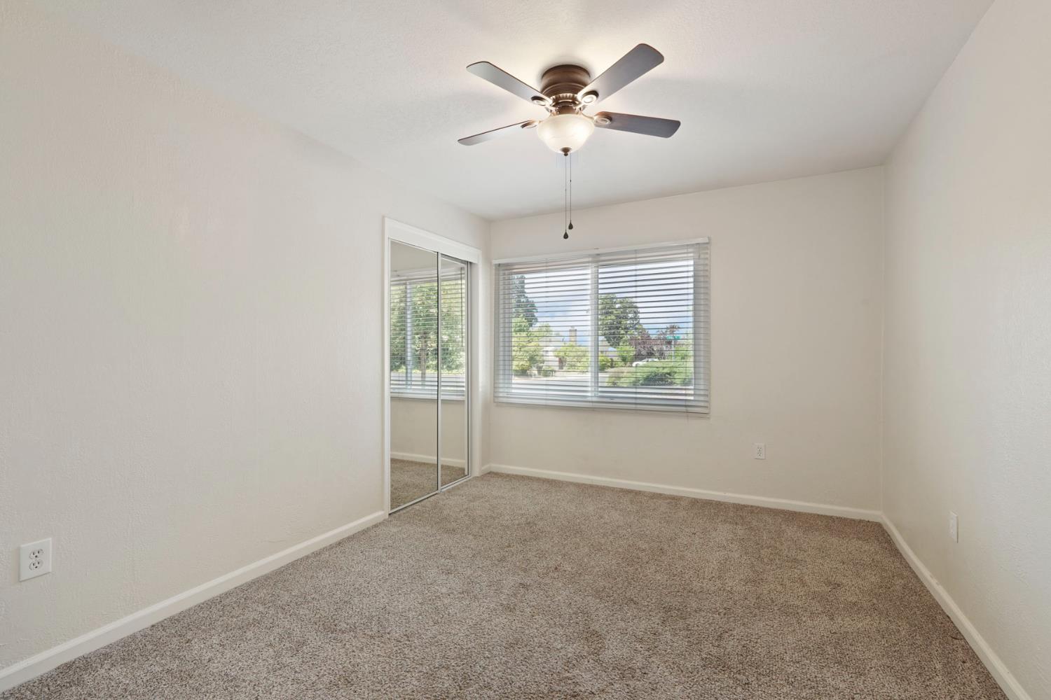 Detail Gallery Image 32 of 52 For 411 King Rd, Roseville,  CA 95678 - 4 Beds | 3 Baths
