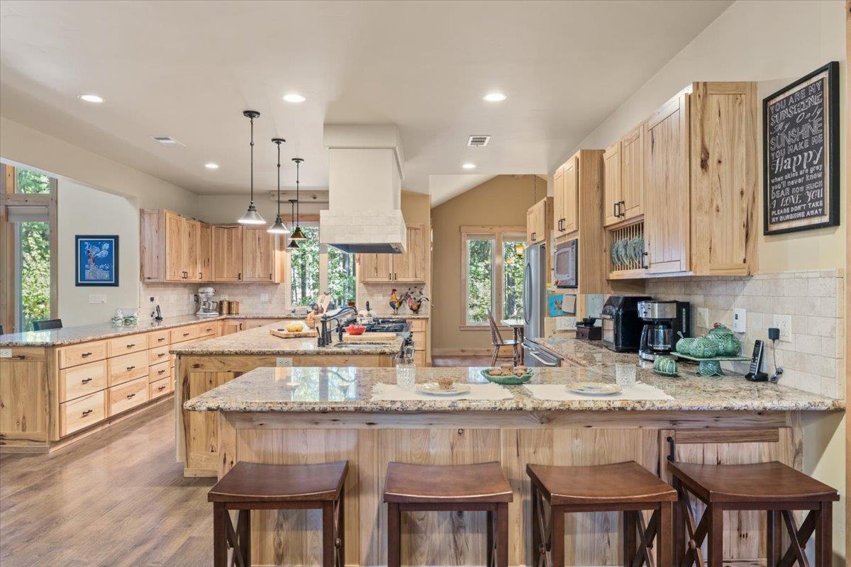Detail Gallery Image 12 of 64 For 11382 Cour Royal, Nevada City,  CA 95959 - 3 Beds | 3/1 Baths