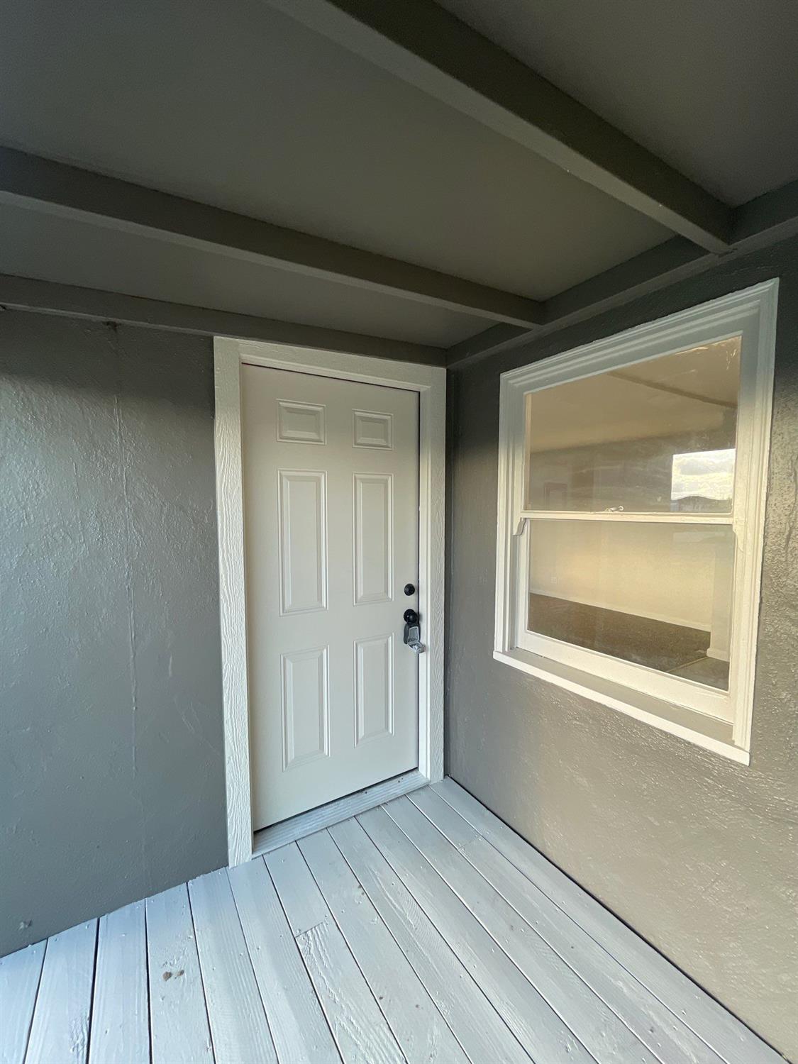 Detail Gallery Image 3 of 28 For 917 9th St, Turlock,  CA 95380 - 5 Beds | 3 Baths