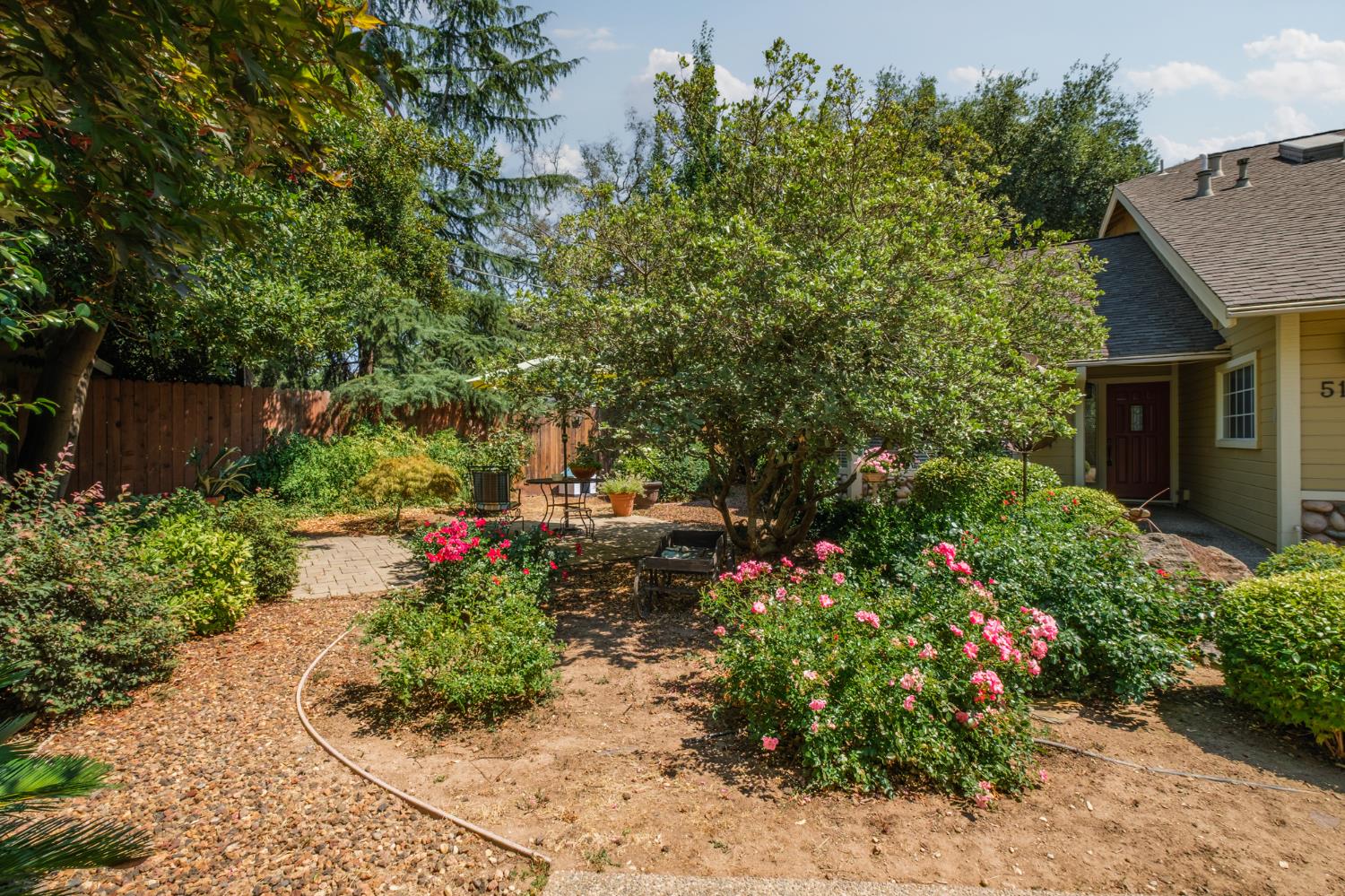 Detail Gallery Image 49 of 63 For 5148 Walnut Place Ln, Carmichael,  CA 95608 - 3 Beds | 2 Baths