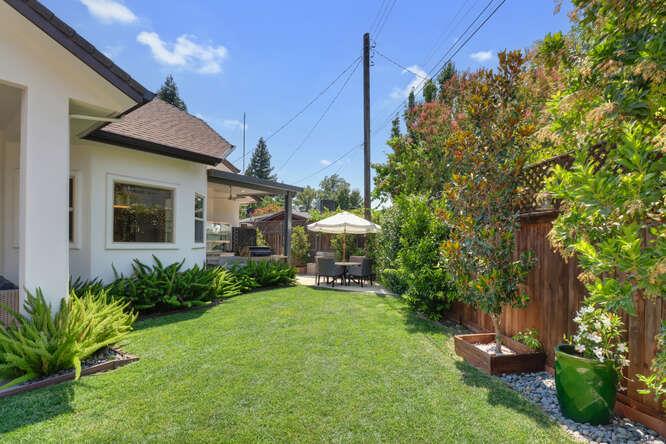 Detail Gallery Image 68 of 78 For 3710 Esperanza Dr, Sacramento,  CA 95864 - 4 Beds | 3/1 Baths