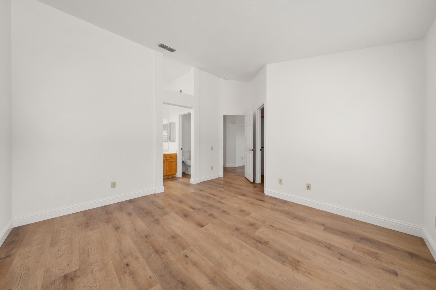 Detail Gallery Image 15 of 33 For 1 Afton Ct, Sacramento,  CA 95823 - 3 Beds | 2 Baths