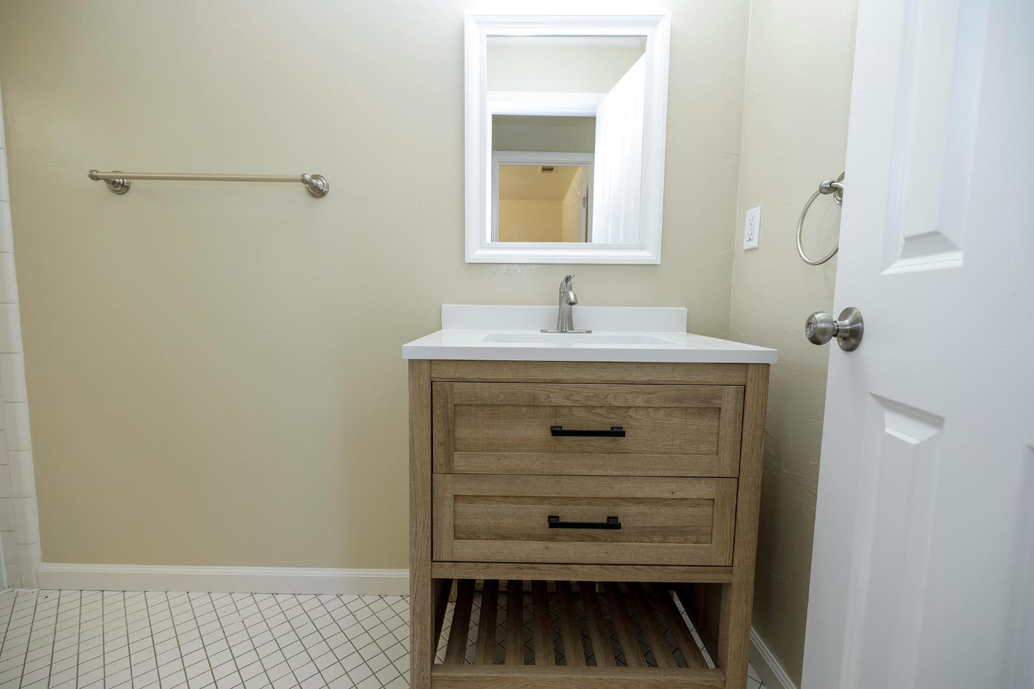 Detail Gallery Image 30 of 42 For 2020 Preston Ln, Modesto,  CA 95355 - 3 Beds | 2 Baths