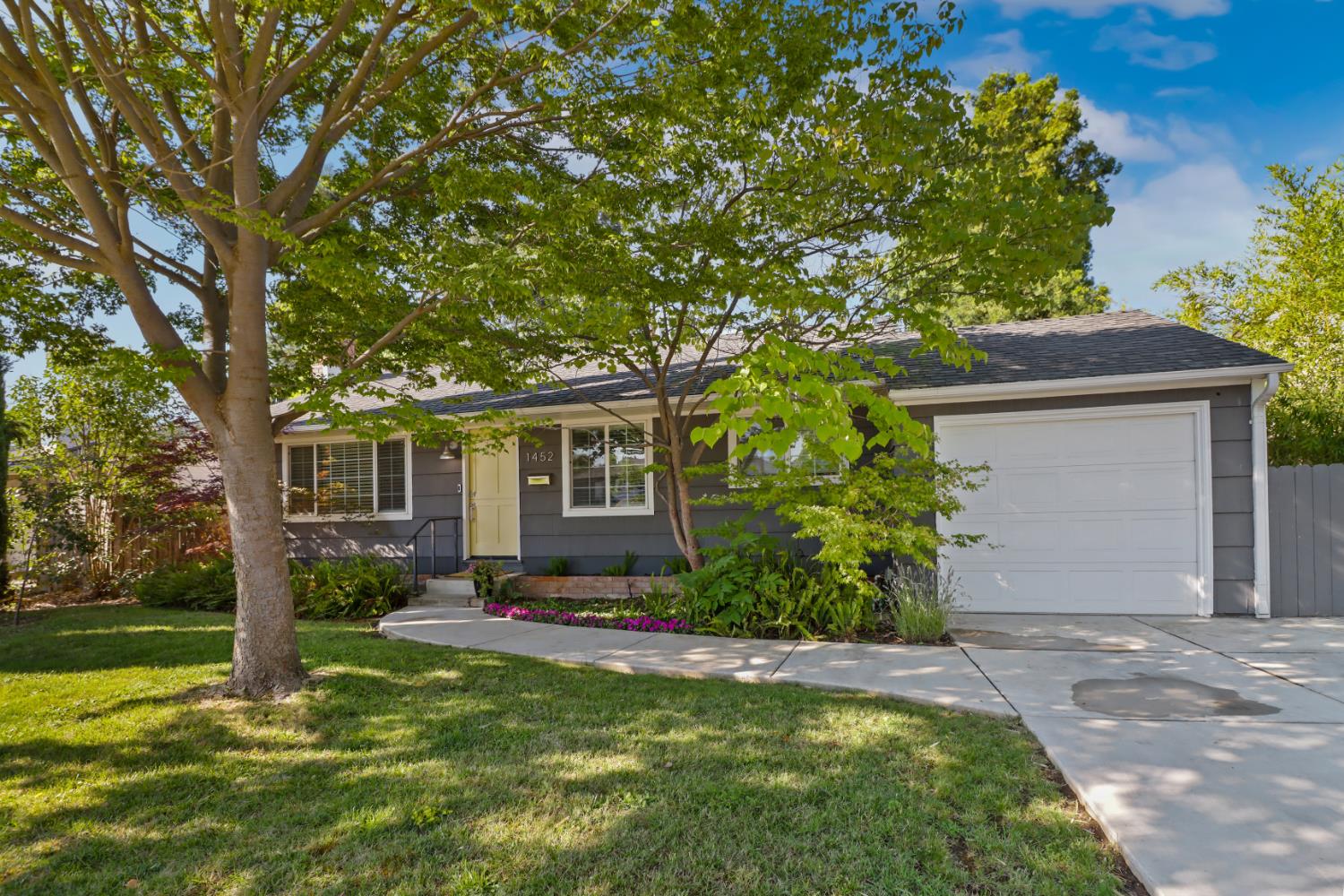 Detail Gallery Image 44 of 45 For 1452 Oregon Dr, Sacramento,  CA 95822 - 3 Beds | 2 Baths