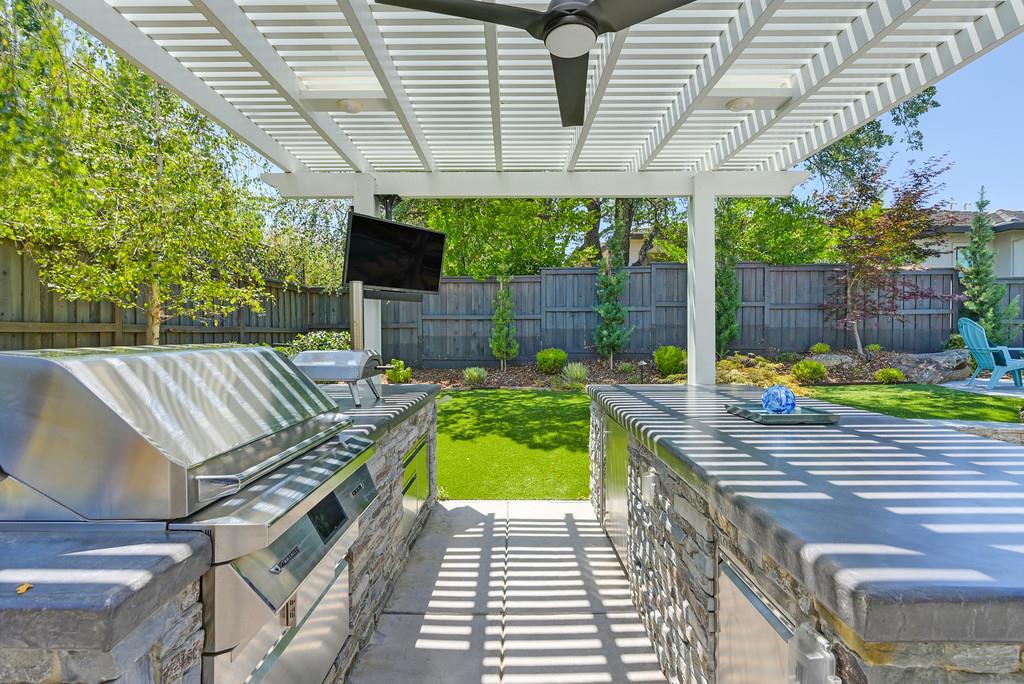 Detail Gallery Image 53 of 94 For 689 Oreno Cir, Folsom,  CA 95630 - 5 Beds | 4/1 Baths