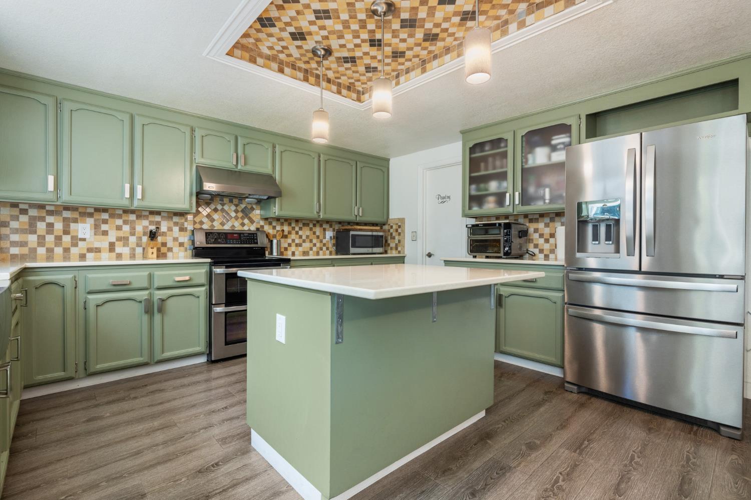 Detail Gallery Image 10 of 39 For 4008 Cromwell Cir, Modesto,  CA 95356 - 4 Beds | 2/1 Baths