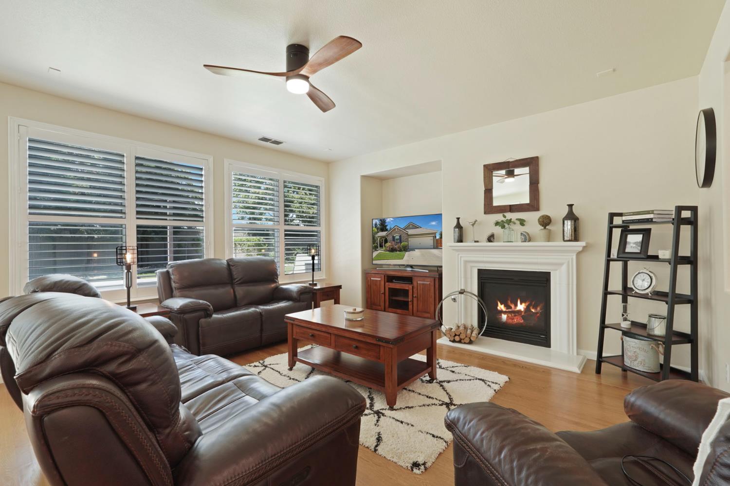 Detail Gallery Image 9 of 43 For 312 Rivergate Dr, Oakdale,  CA 95361 - 3 Beds | 2 Baths