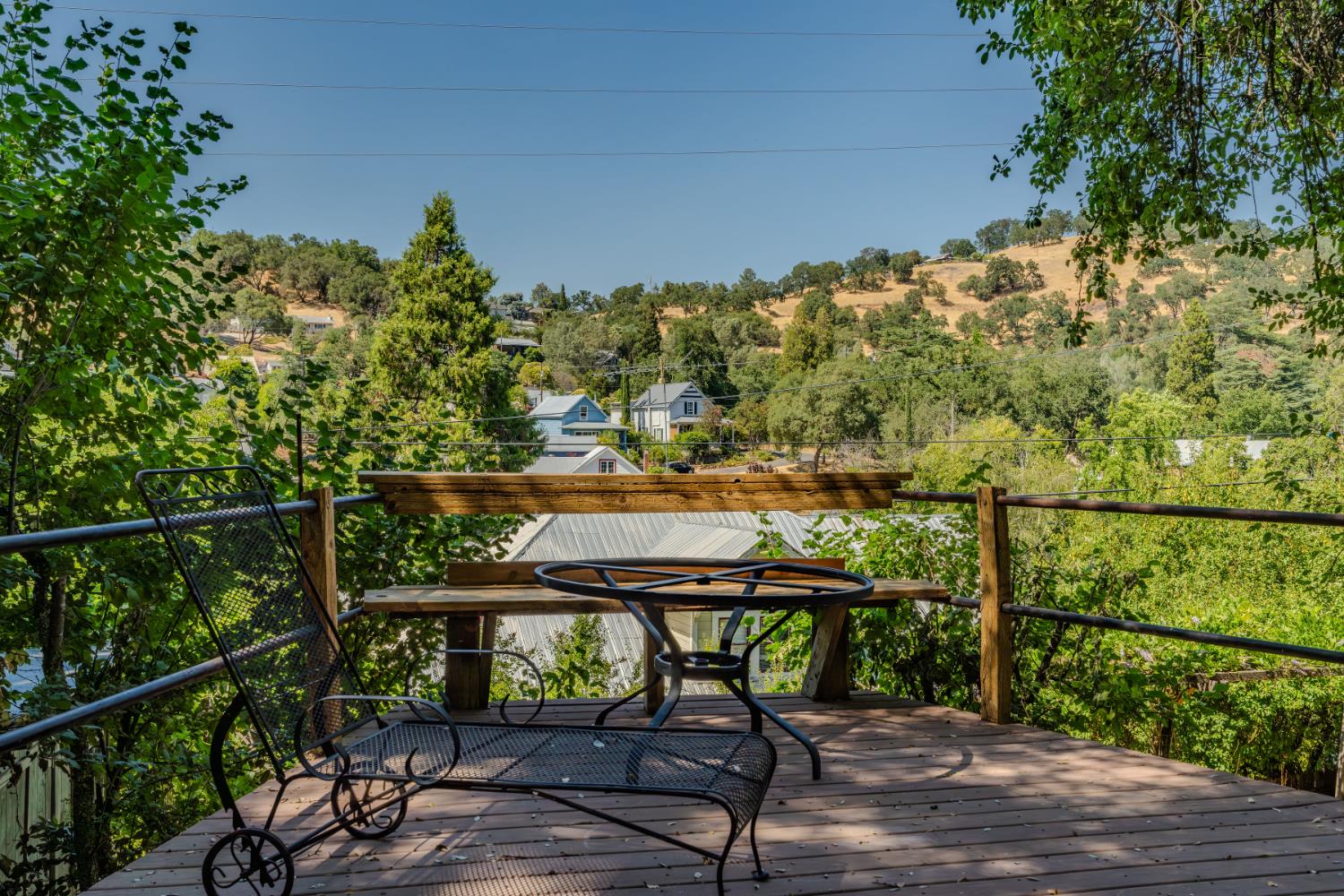 Detail Gallery Image 10 of 75 For 14385 Gods Hls, Amador City,  CA 95601 - 2 Beds | 2/1 Baths