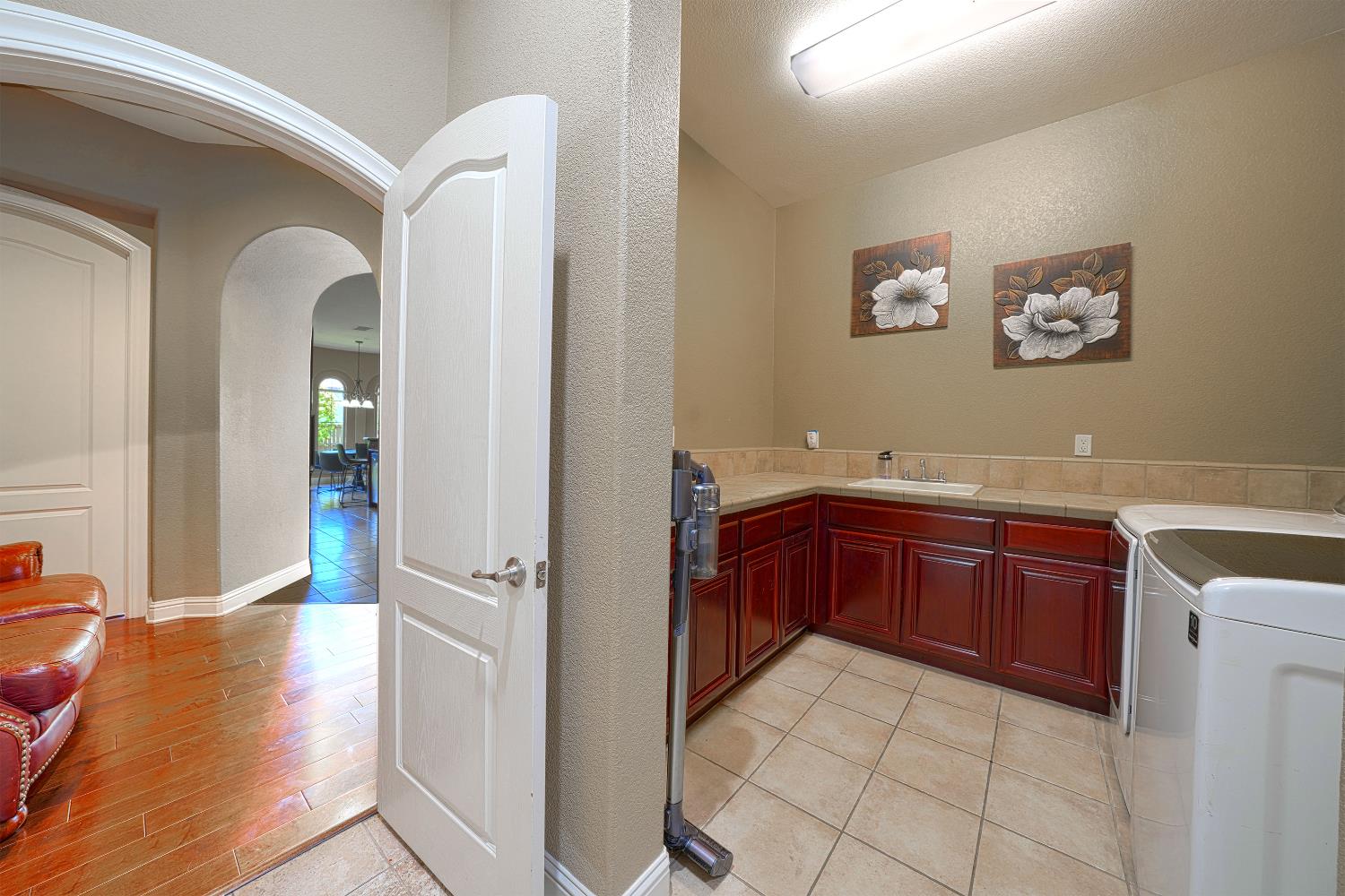 Detail Gallery Image 28 of 97 For 1340 Bella Cir, Lincoln,  CA 95648 - 7 Beds | 5 Baths