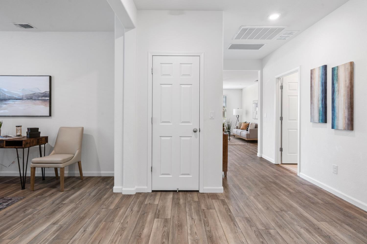 Detail Gallery Image 13 of 50 For 9526 Cadmium Ct, Sacramento,  CA 95829 - 4 Beds | 2 Baths