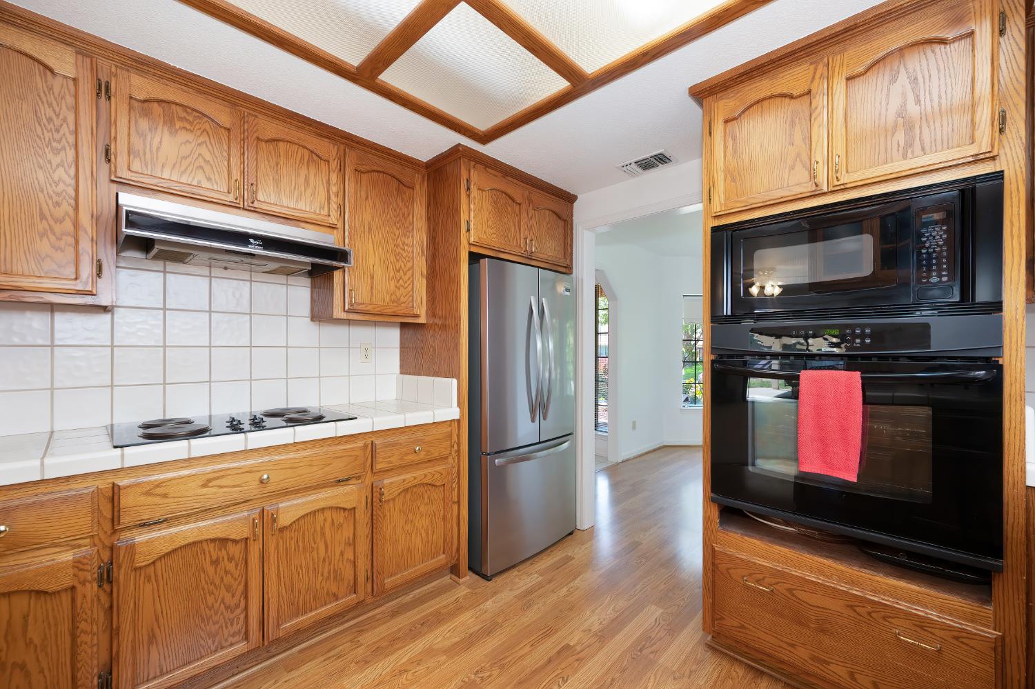 Detail Gallery Image 18 of 53 For 5408 E Brook Way, Elk Grove,  CA 95758 - 3 Beds | 2 Baths
