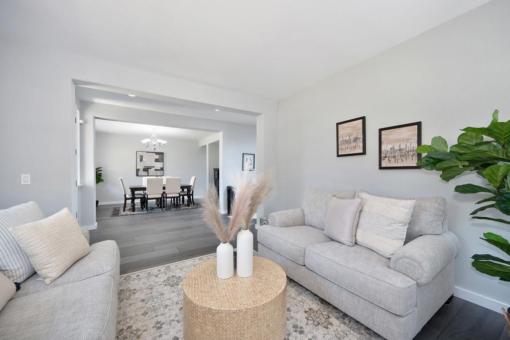 Detail Gallery Image 8 of 55 For 6279 Bridgeport Dr, Shingle Springs,  CA 95682 - 4 Beds | 2/1 Baths