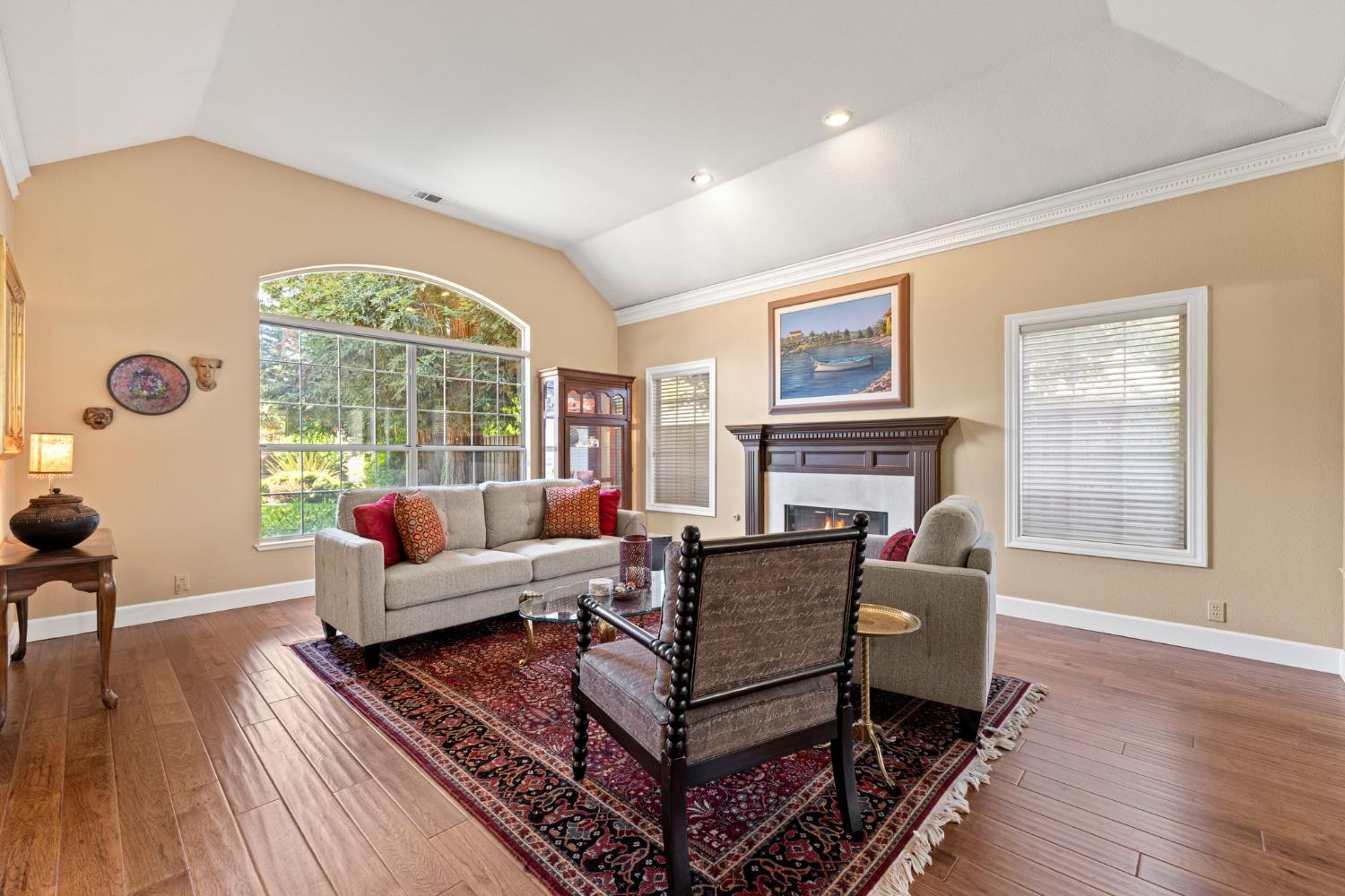 Detail Gallery Image 6 of 58 For 4330 Hale Ranch Ln, Fair Oaks,  CA 95628 - 4 Beds | 3 Baths