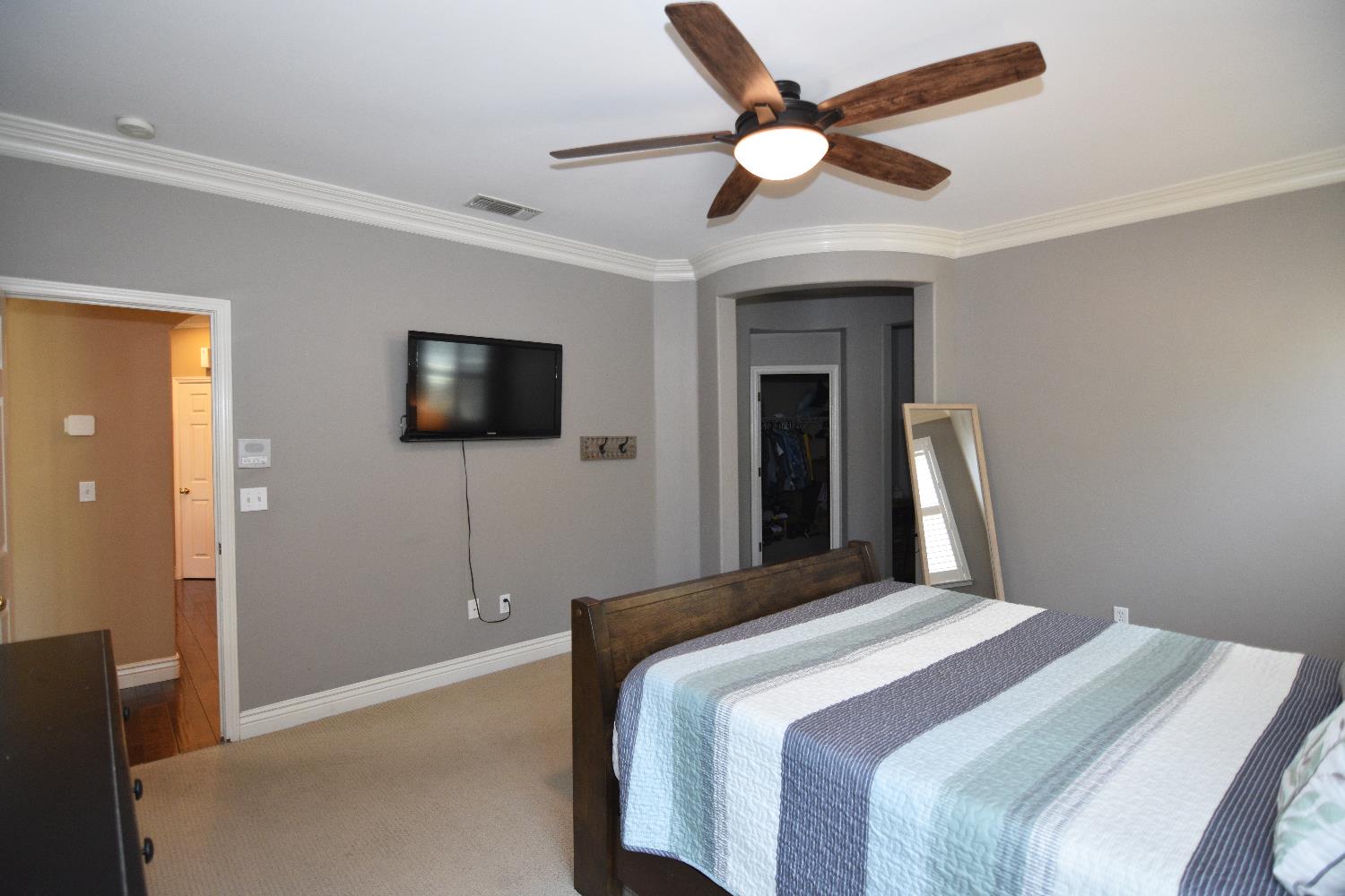 Detail Gallery Image 33 of 54 For 13702 Channel Ln, Waterford,  CA 95386 - 4 Beds | 3 Baths