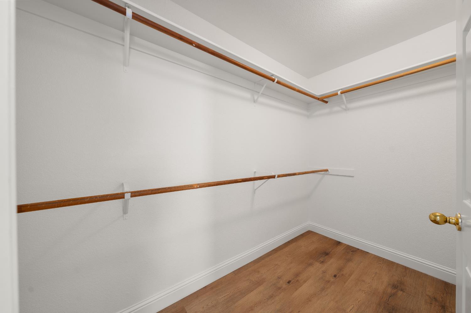Detail Gallery Image 16 of 33 For 1 Afton Ct, Sacramento,  CA 95823 - 3 Beds | 2 Baths