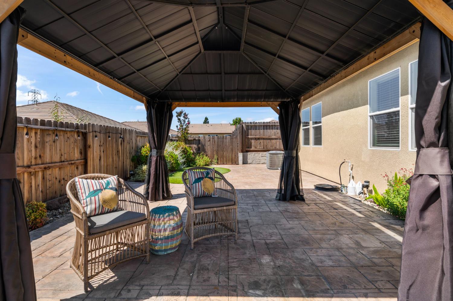 Detail Gallery Image 38 of 50 For 9526 Cadmium Ct, Sacramento,  CA 95829 - 4 Beds | 2 Baths