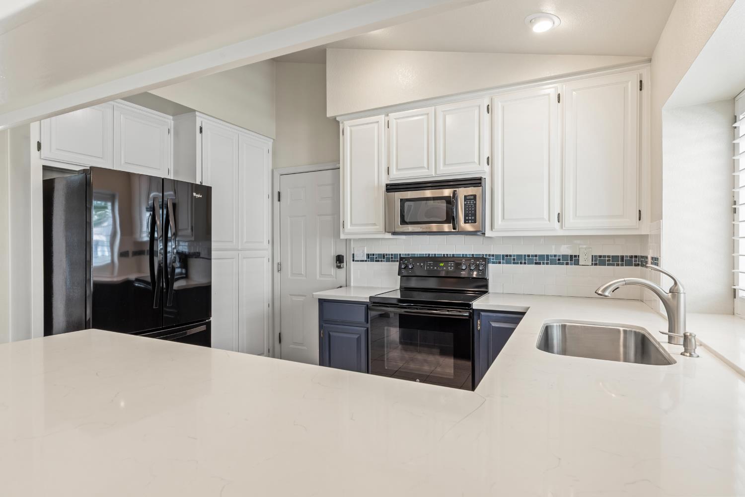 Detail Gallery Image 15 of 41 For 1173 Copper Verde Ln, Modesto,  CA 95355 - 3 Beds | 2 Baths