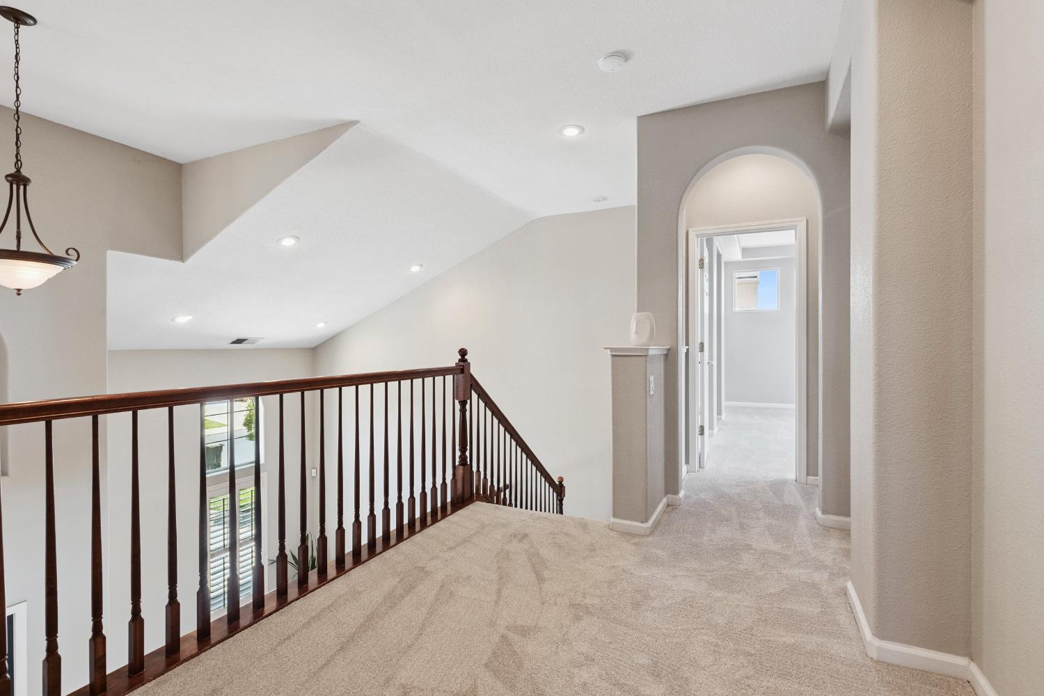 Detail Gallery Image 30 of 67 For 3021 Edgeview Dr, Modesto,  CA 95355 - 5 Beds | 3/1 Baths