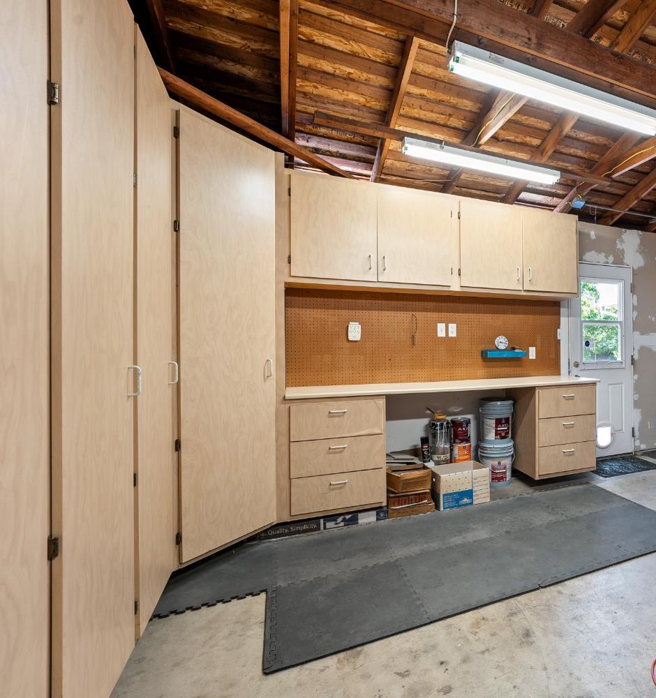 Detail Gallery Image 17 of 25 For 4509 Olivegate Dr, Fair Oaks,  CA 95628 - 4 Beds | 2/1 Baths