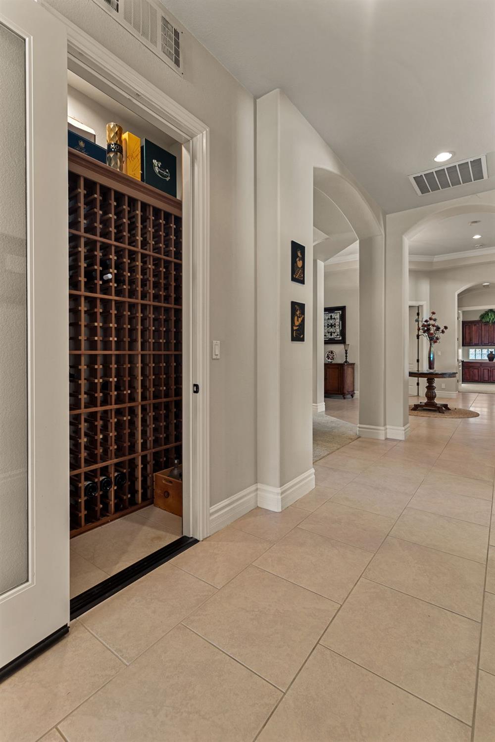 Detail Gallery Image 11 of 57 For 4325 Jacinthe Ct, Modesto,  CA 95356 - 4 Beds | 4/1 Baths