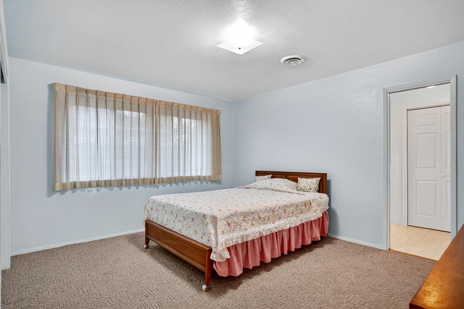 Detail Gallery Image 13 of 22 For 1004 Elm, Woodland,  CA 95695 - 3 Beds | 3 Baths