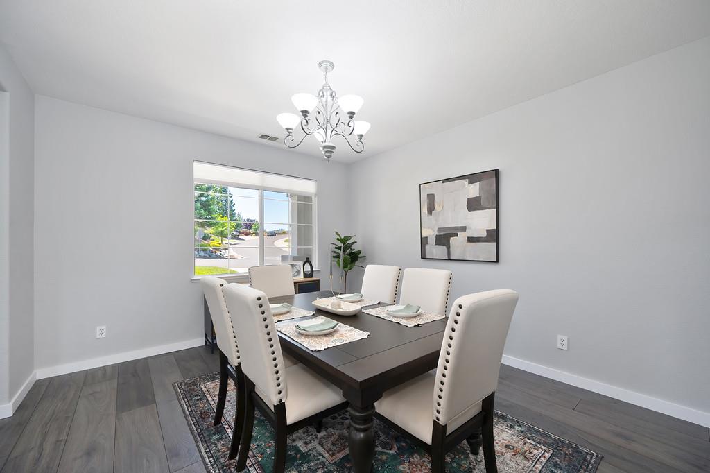 Detail Gallery Image 5 of 55 For 6279 Bridgeport Dr, Shingle Springs,  CA 95682 - 4 Beds | 2/1 Baths