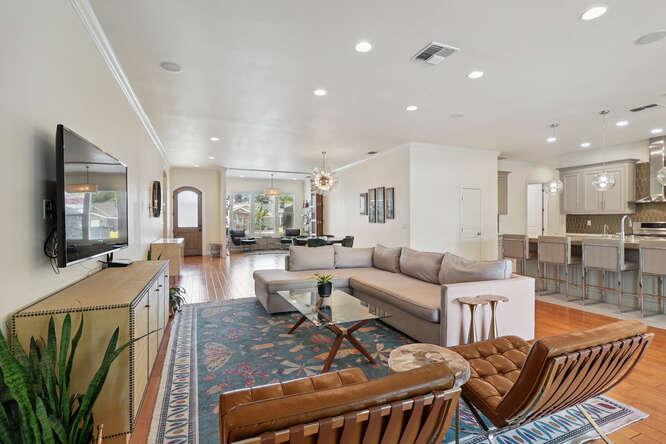 Detail Gallery Image 12 of 78 For 3710 Esperanza Dr, Sacramento,  CA 95864 - 4 Beds | 3/1 Baths