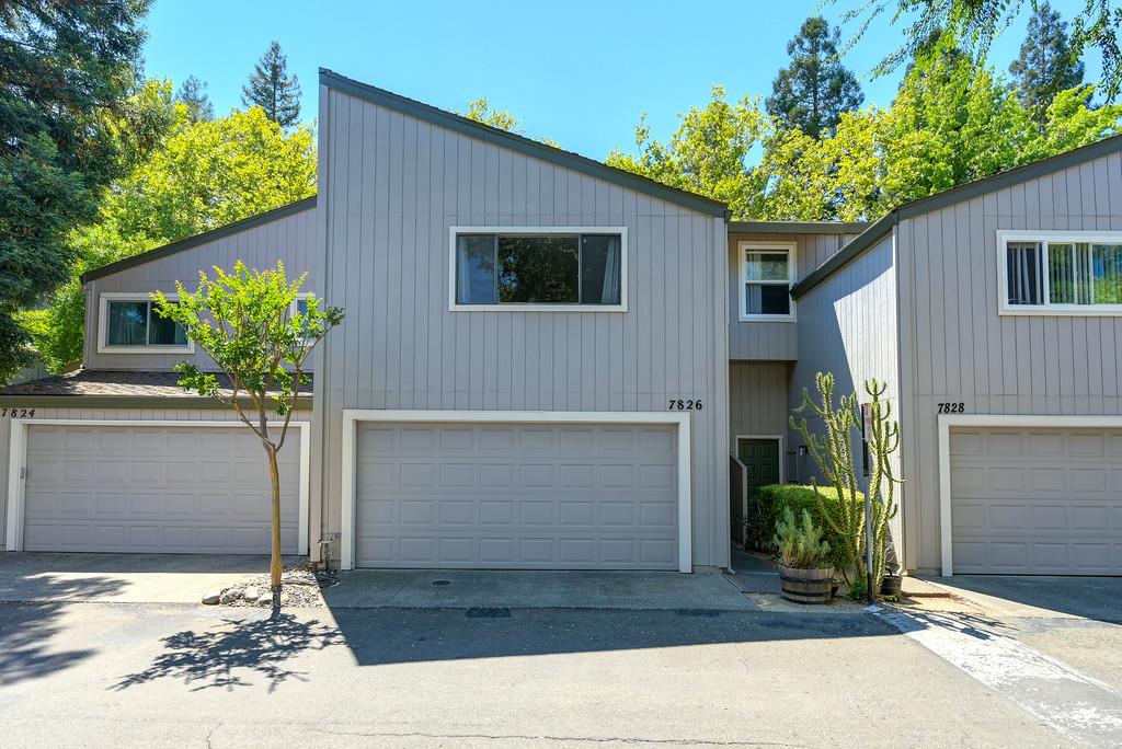 Detail Gallery Image 1 of 47 For 7826 Windsor Ln, Citrus Heights,  CA 95610 - 3 Beds | 2 Baths