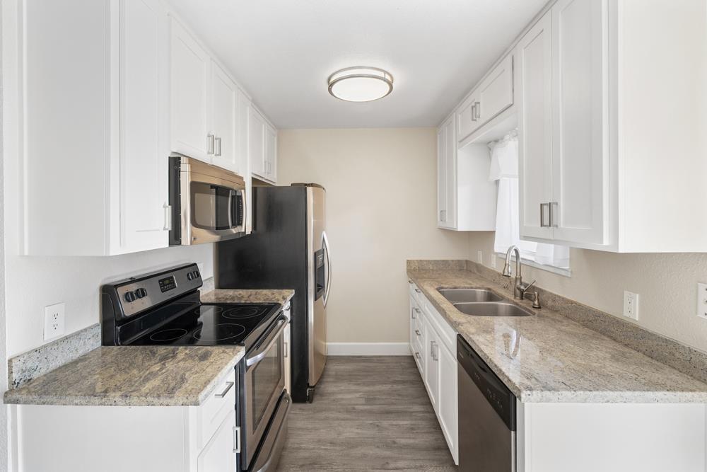 Detail Gallery Image 12 of 28 For 9101 Newhall Dr #63,  Sacramento,  CA 95826 - 2 Beds | 1 Baths
