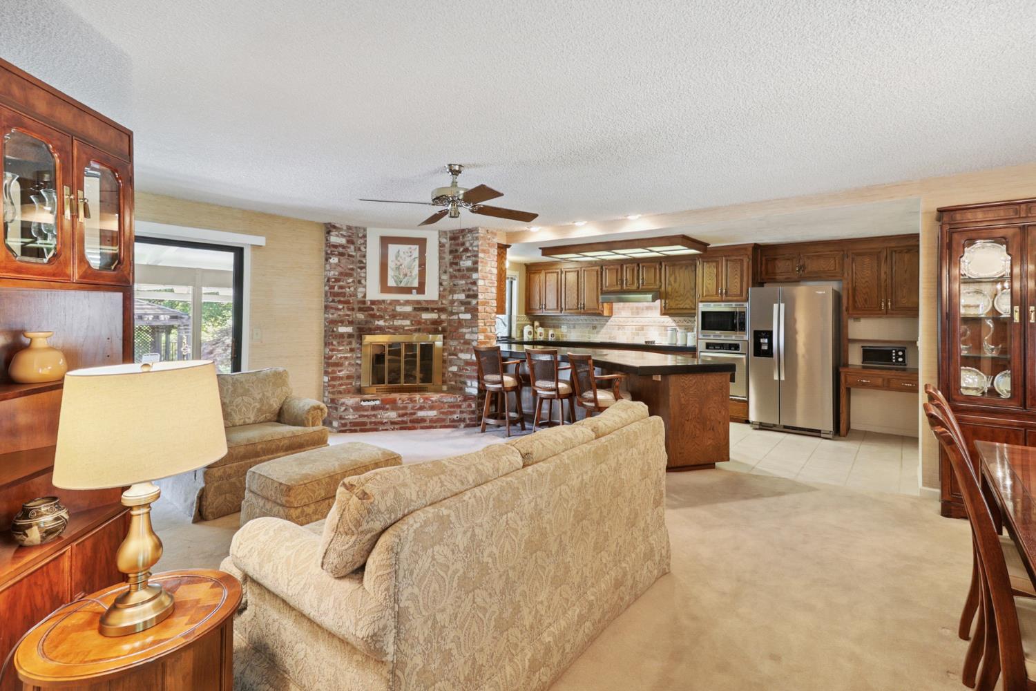 Detail Gallery Image 10 of 95 For 7919 Wonder St, Citrus Heights,  CA 95610 - 4 Beds | 2/1 Baths