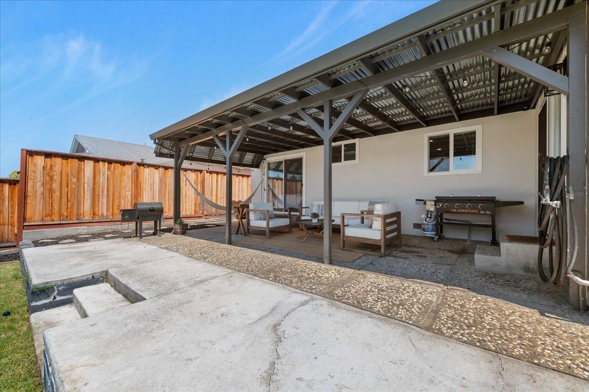 Detail Gallery Image 28 of 32 For 3891 Mills Way, Livermore,  CA 94550 - 3 Beds | 1 Baths