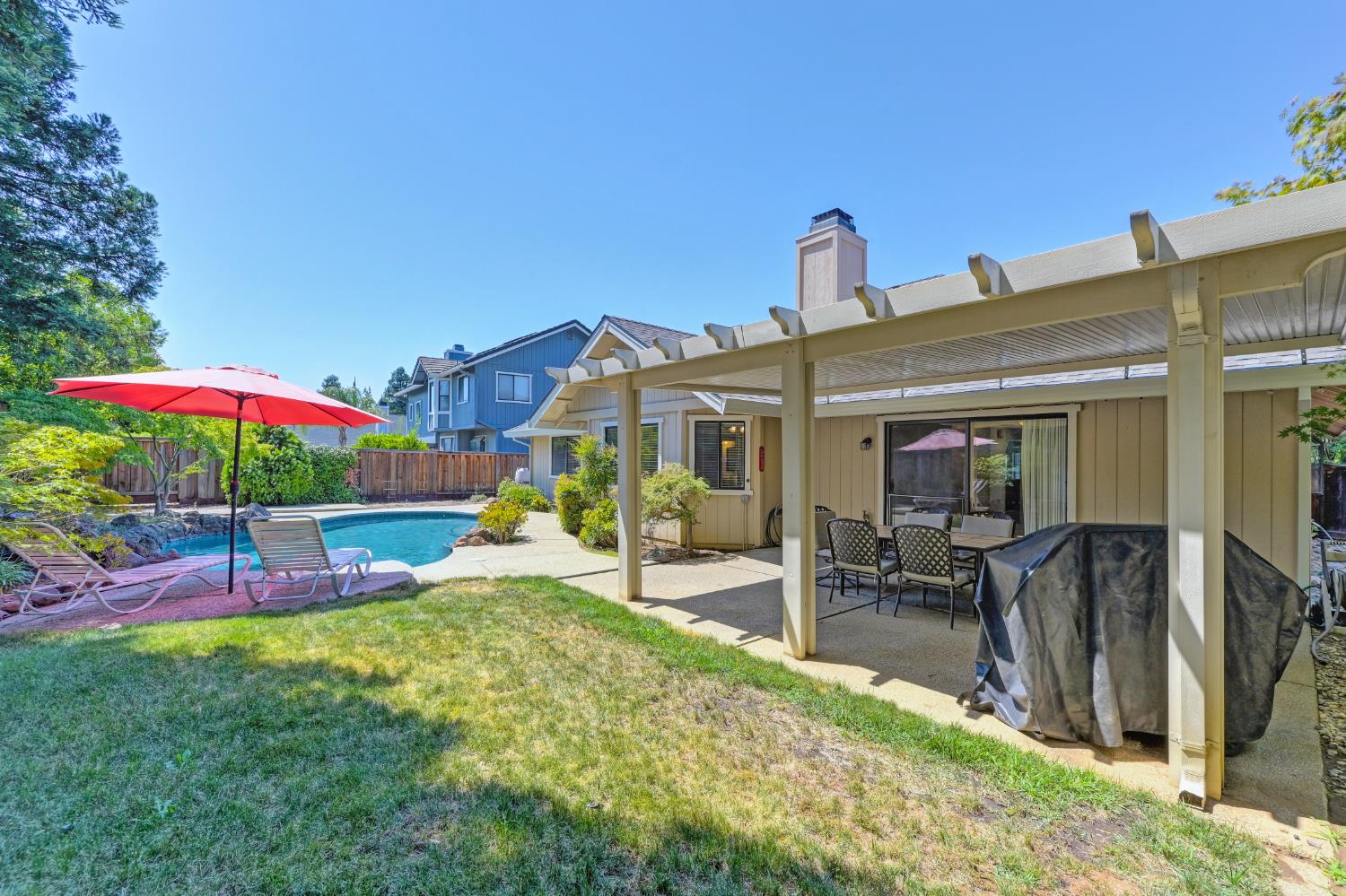 Detail Gallery Image 42 of 53 For 5408 E Brook Way, Elk Grove,  CA 95758 - 3 Beds | 2 Baths
