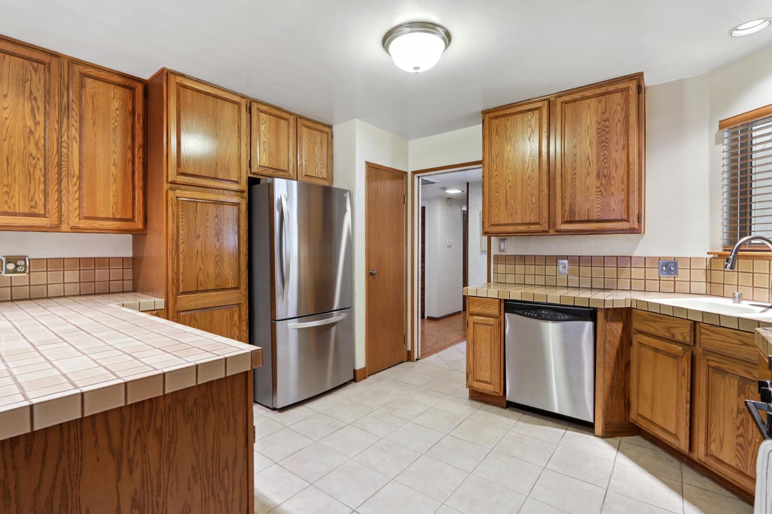 Detail Gallery Image 18 of 42 For 1620 Park Blvd, West Sacramento,  CA 95691 - 3 Beds | 2 Baths