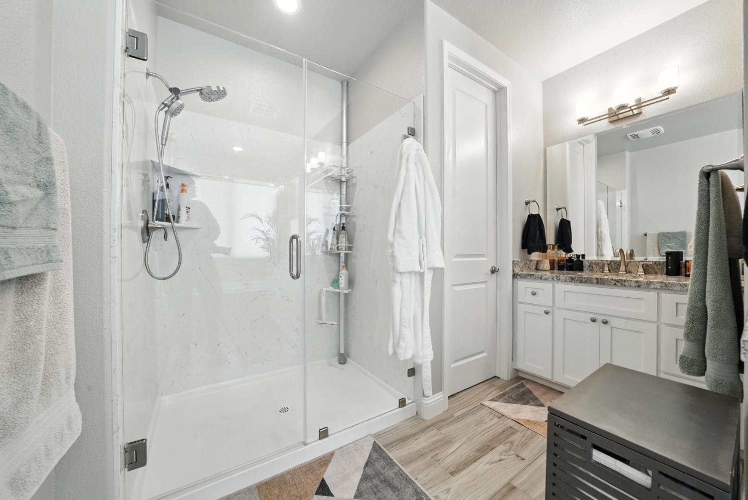 Detail Gallery Image 30 of 44 For 668 Morning Glory Cir, Ione,  CA 95640 - 4 Beds | 3 Baths