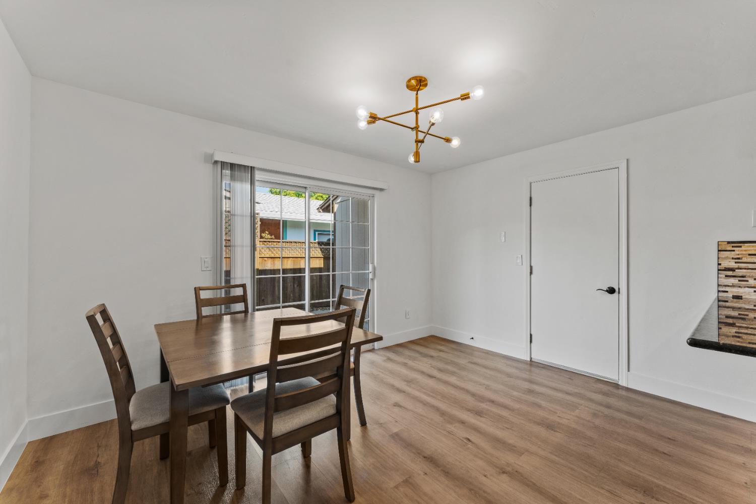 Detail Gallery Image 10 of 25 For 6413 Cheltenham Way, Citrus Heights,  CA 95621 - 3 Beds | 1 Baths