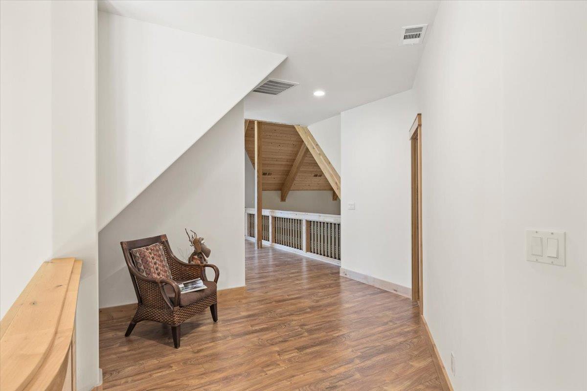 Detail Gallery Image 34 of 64 For 11382 Cour Royal, Nevada City,  CA 95959 - 3 Beds | 3/1 Baths