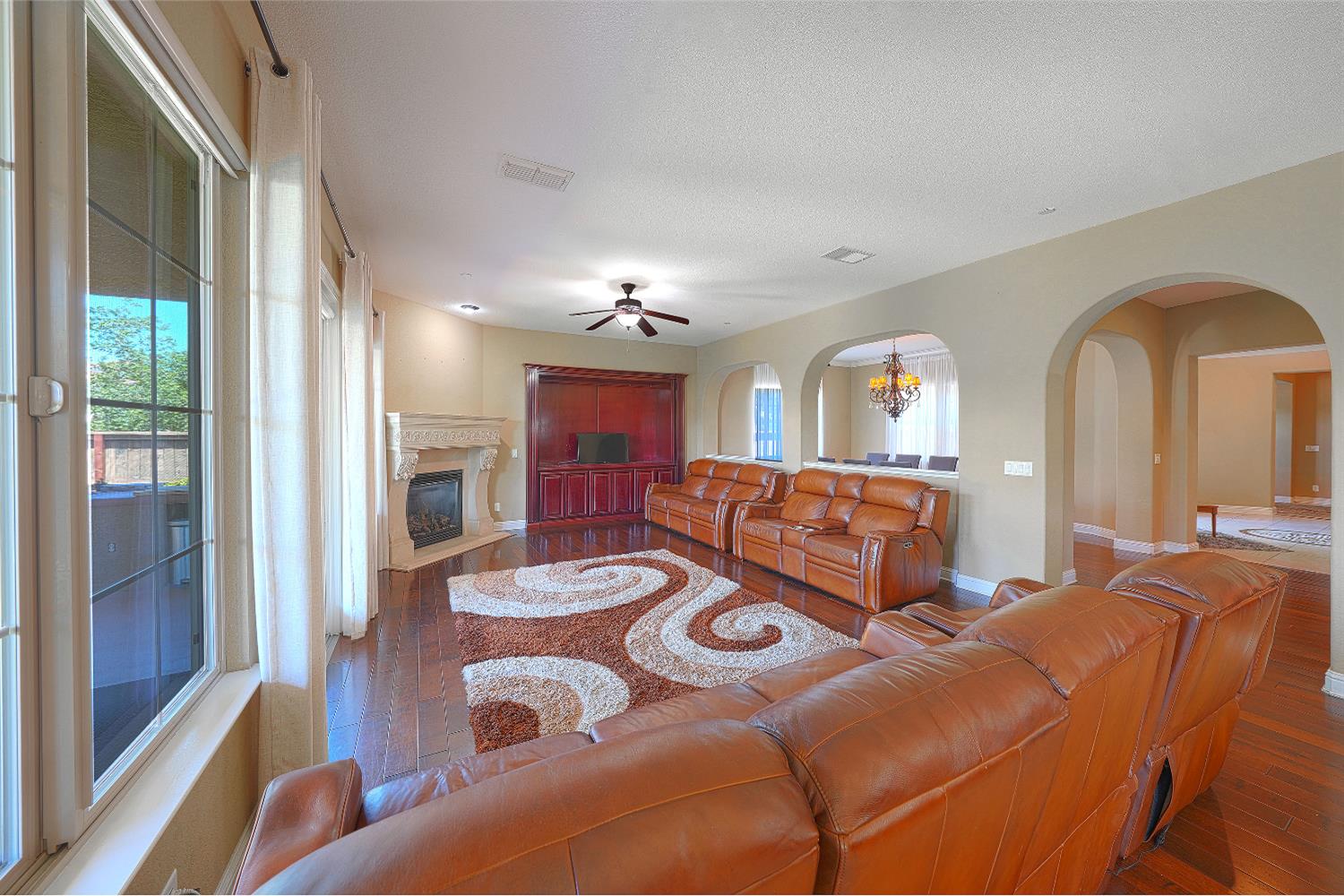 Detail Gallery Image 13 of 97 For 1340 Bella Cir, Lincoln,  CA 95648 - 7 Beds | 5 Baths