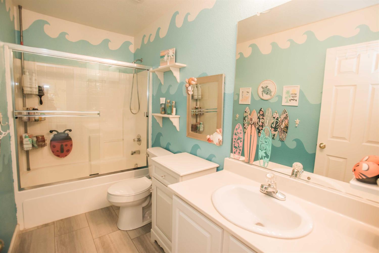 Detail Gallery Image 34 of 68 For 2210 Arnold Dr, Rocklin,  CA 95765 - 4 Beds | 2/1 Baths