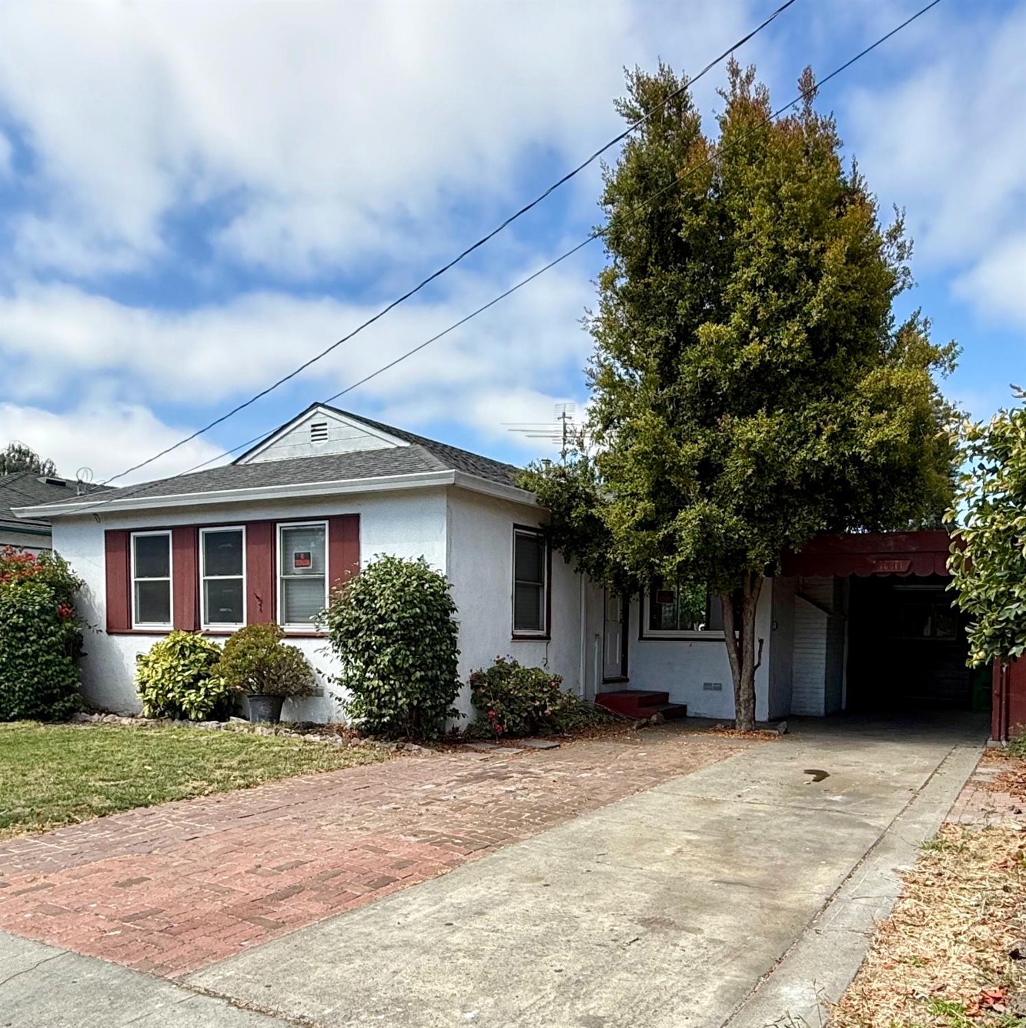 Detail Gallery Image 1 of 2 For 16011 via Conejo, San Lorenzo,  CA 94580 - 3 Beds | 1 Baths