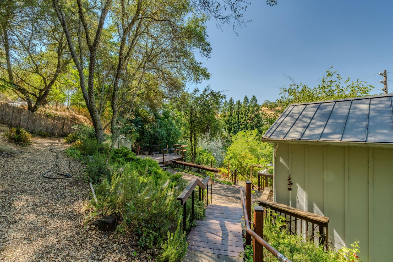 Detail Gallery Image 6 of 75 For 14385 Gods Hls, Amador City,  CA 95601 - 2 Beds | 2/1 Baths