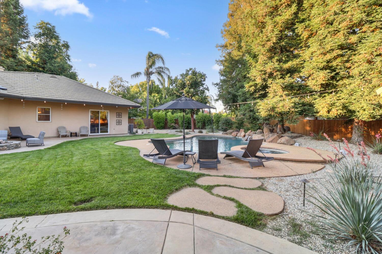 Detail Gallery Image 58 of 72 For 4900 Saint Augustine Dr, Elk Grove,  CA 95758 - 4 Beds | 4 Baths