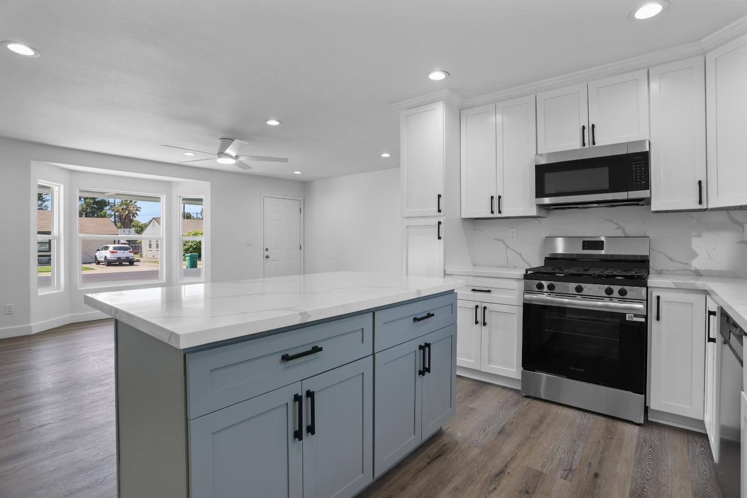 Detail Gallery Image 11 of 27 For 537 Palm Ave, Lodi,  CA 95240 - 4 Beds | 2 Baths