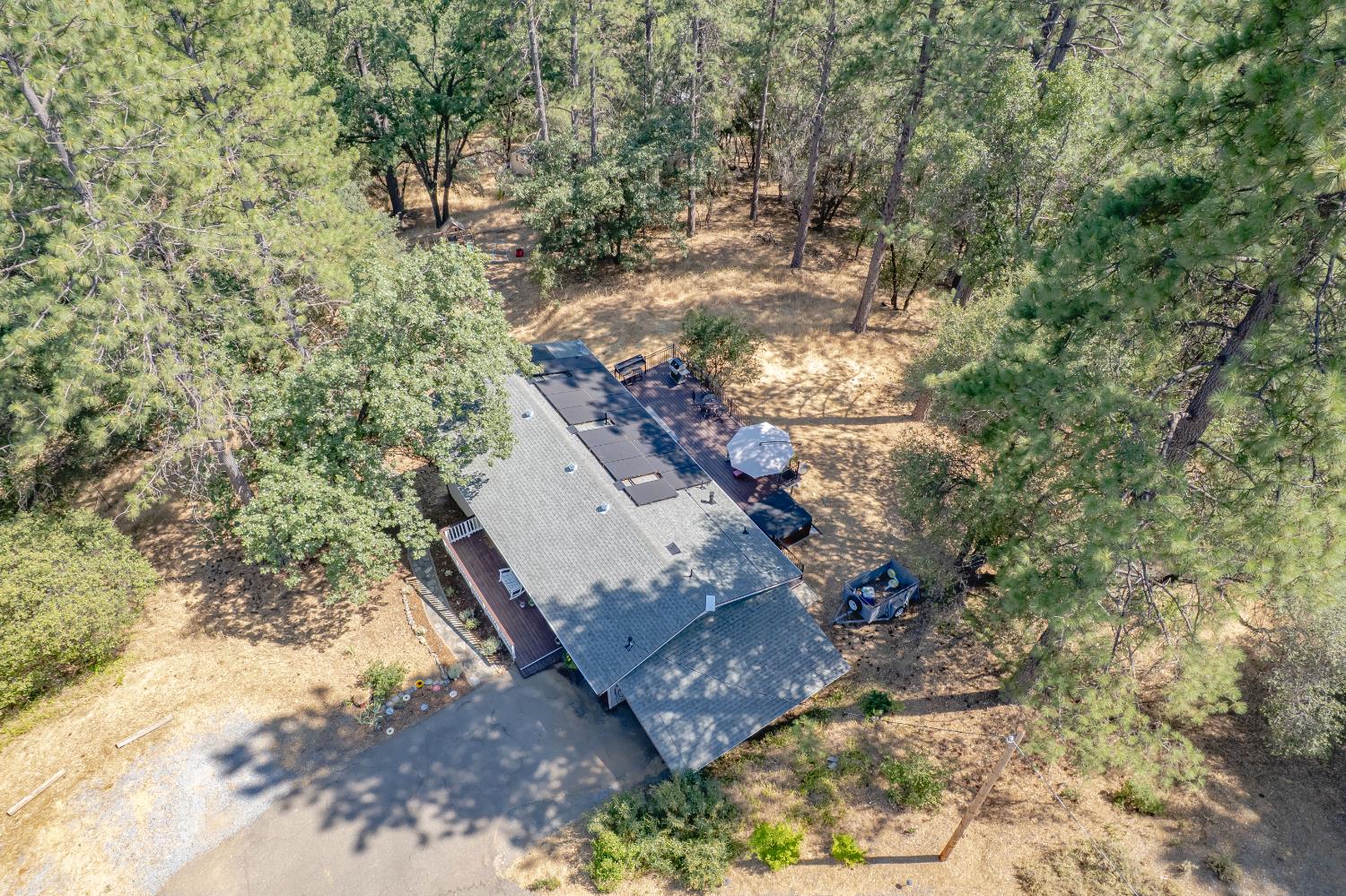 Detail Gallery Image 58 of 68 For 3980 Donner Trl, Placerville,  CA 95667 - 3 Beds | 2 Baths