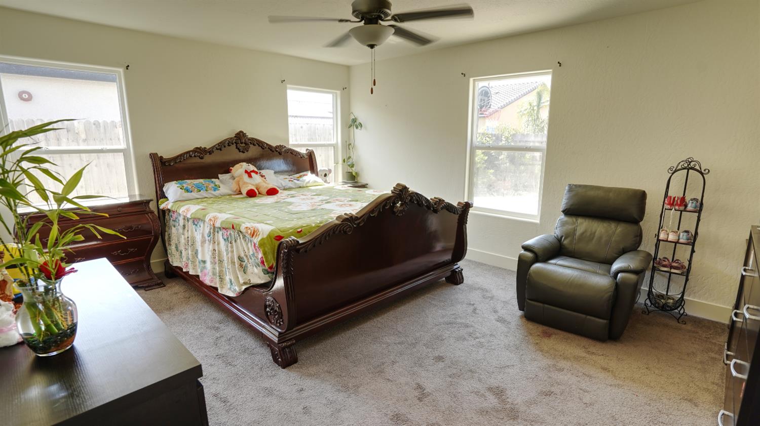 Detail Gallery Image 9 of 14 For 639 Sansoni Ct, Los Banos,  CA 93635 - 4 Beds | 3 Baths