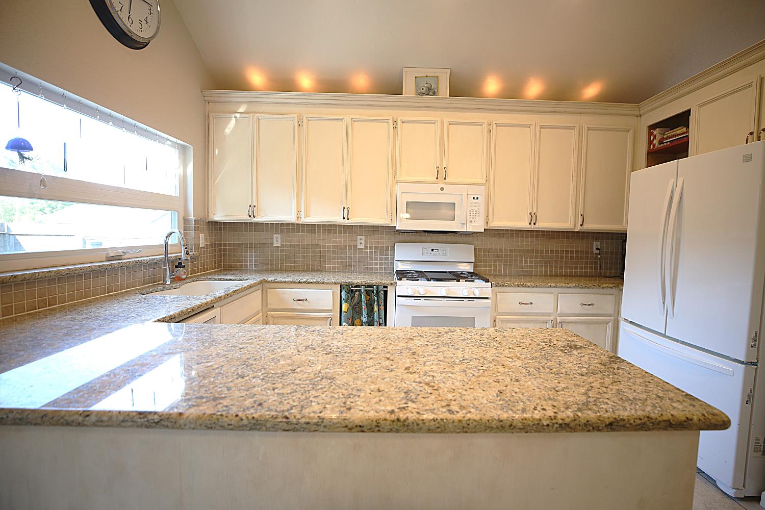 Detail Gallery Image 15 of 75 For 999 River Ave, Oakdale,  CA 95361 - 5 Beds | 4 Baths