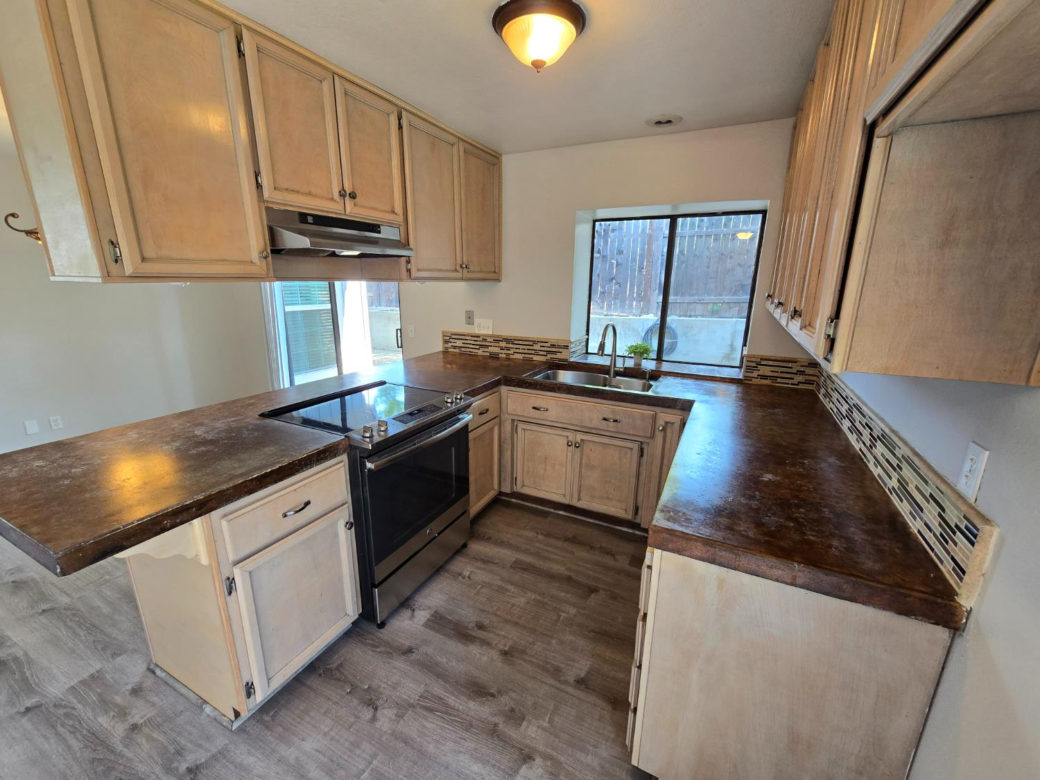 Detail Gallery Image 20 of 29 For 8052 Cammeray Dr, Citrus Heights,  CA 95610 - 3 Beds | 2 Baths
