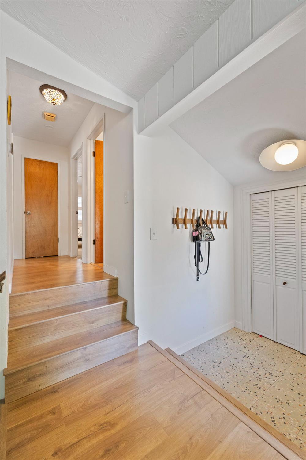 Detail Gallery Image 30 of 55 For 20018 Pine Mountain Dr, Groveland,  CA 95321 - 3 Beds | 3 Baths