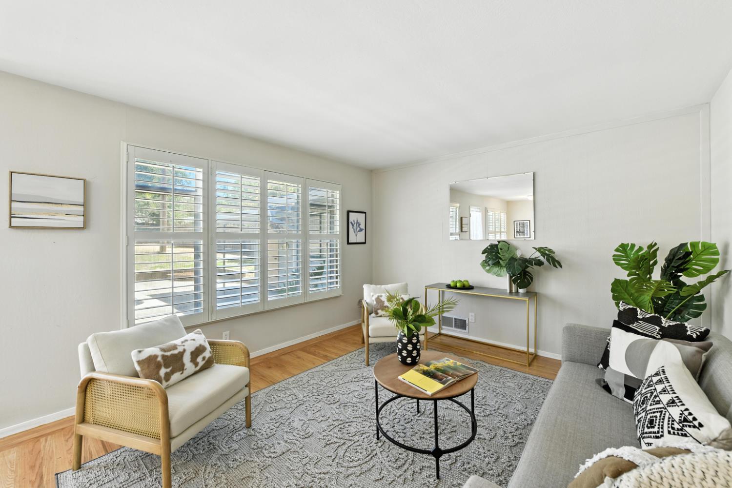 Detail Gallery Image 12 of 37 For 4724 Isabella Ave, Fair Oaks,  CA 95628 - 4 Beds | 2 Baths