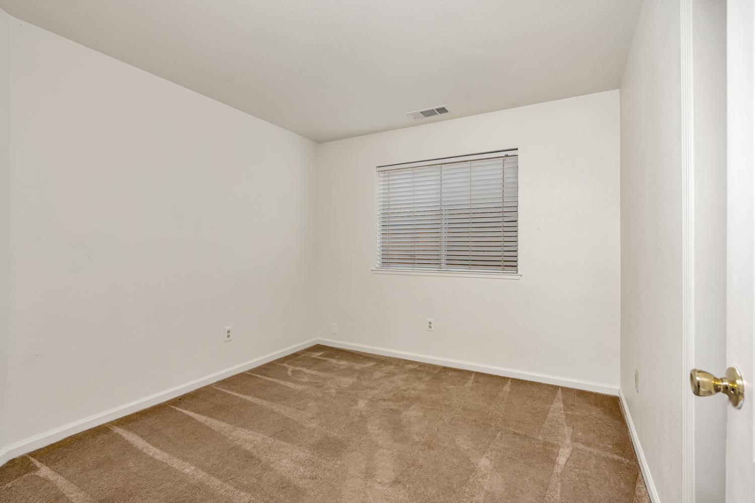 Detail Gallery Image 38 of 71 For 934 Neal St, Los Banos,  CA 93635 - 4 Beds | 2 Baths